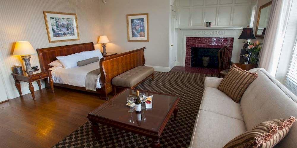 Oceancliff I & II Hotel Newport Ngoại thất bức ảnh