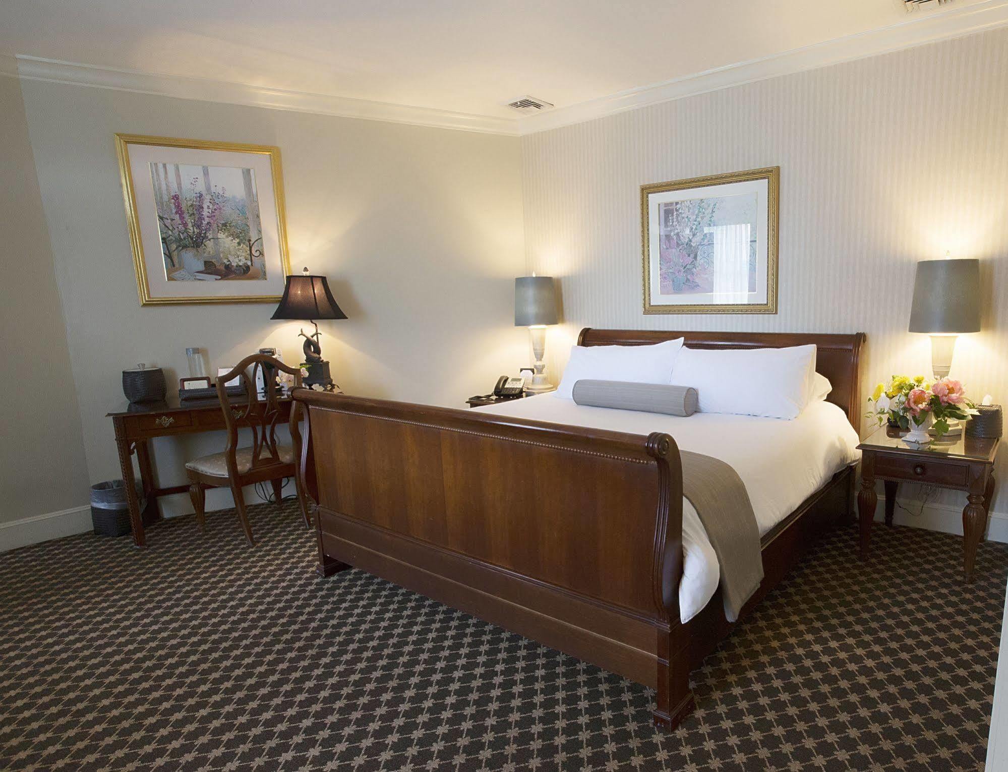 Oceancliff I & II Hotel Newport Ngoại thất bức ảnh